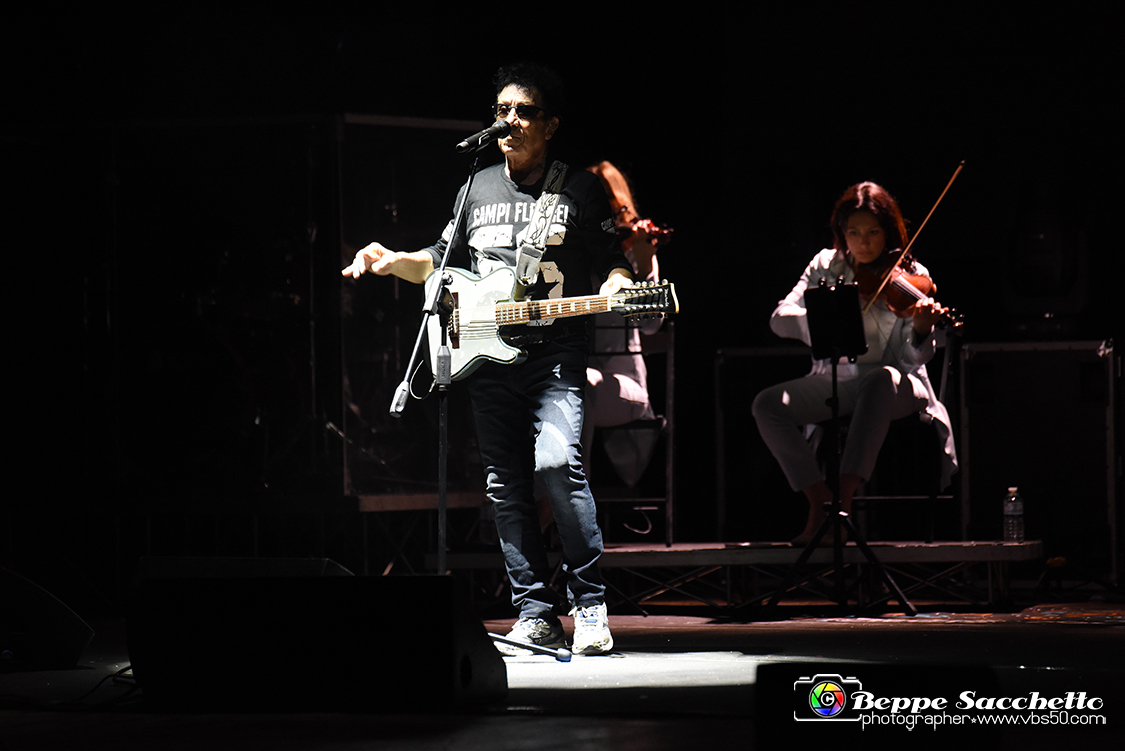 VBS_3909 - Concerto Edoardo Bennato - Peter Pan Rock 'n' Roll Tour.jpg